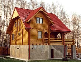 Дом из оцилиндрованного бревна